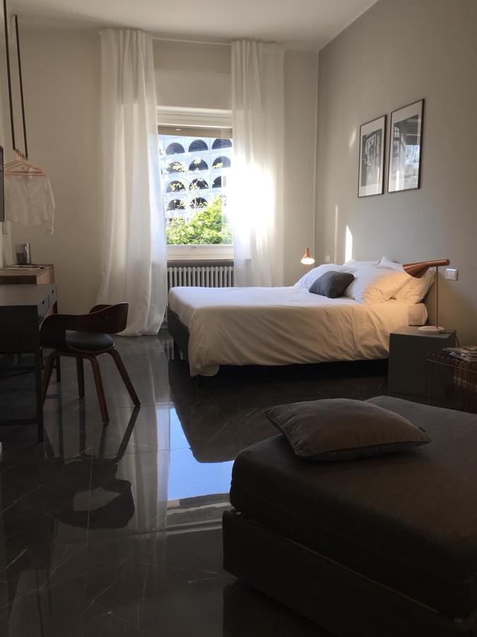 Suite Vogue Stazione 보게라 외부 사진
